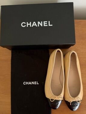 Classic Chanel Ballet Flat